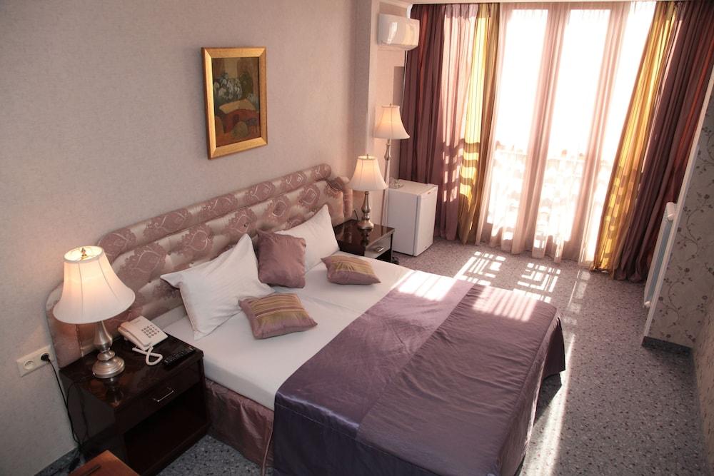 Shirak Hotel Erévan Extérieur photo
