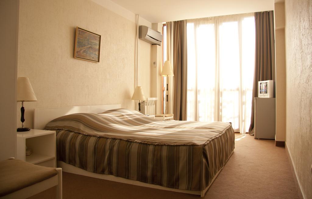 Shirak Hotel Erévan Extérieur photo