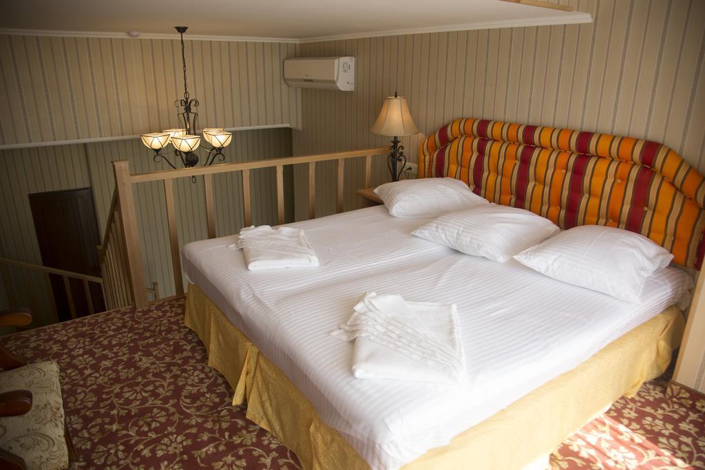 Shirak Hotel Erévan Extérieur photo