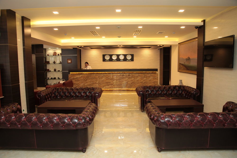 Shirak Hotel Erévan Extérieur photo