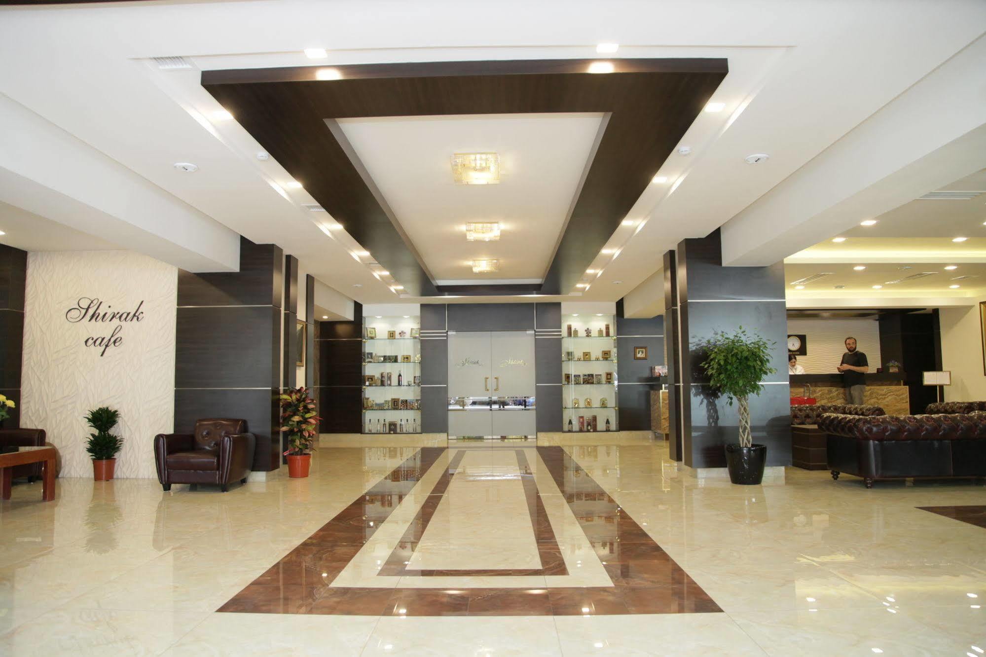 Shirak Hotel Erévan Extérieur photo